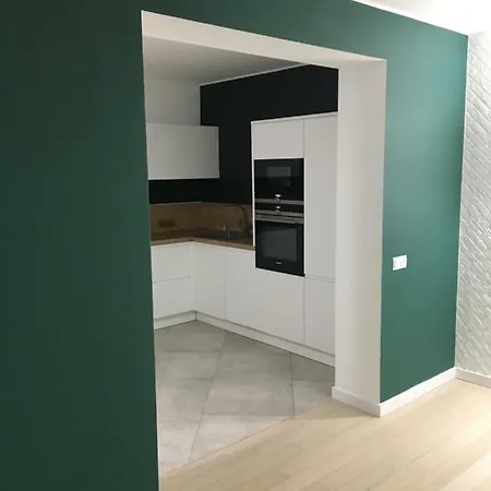 Green Flat 110m